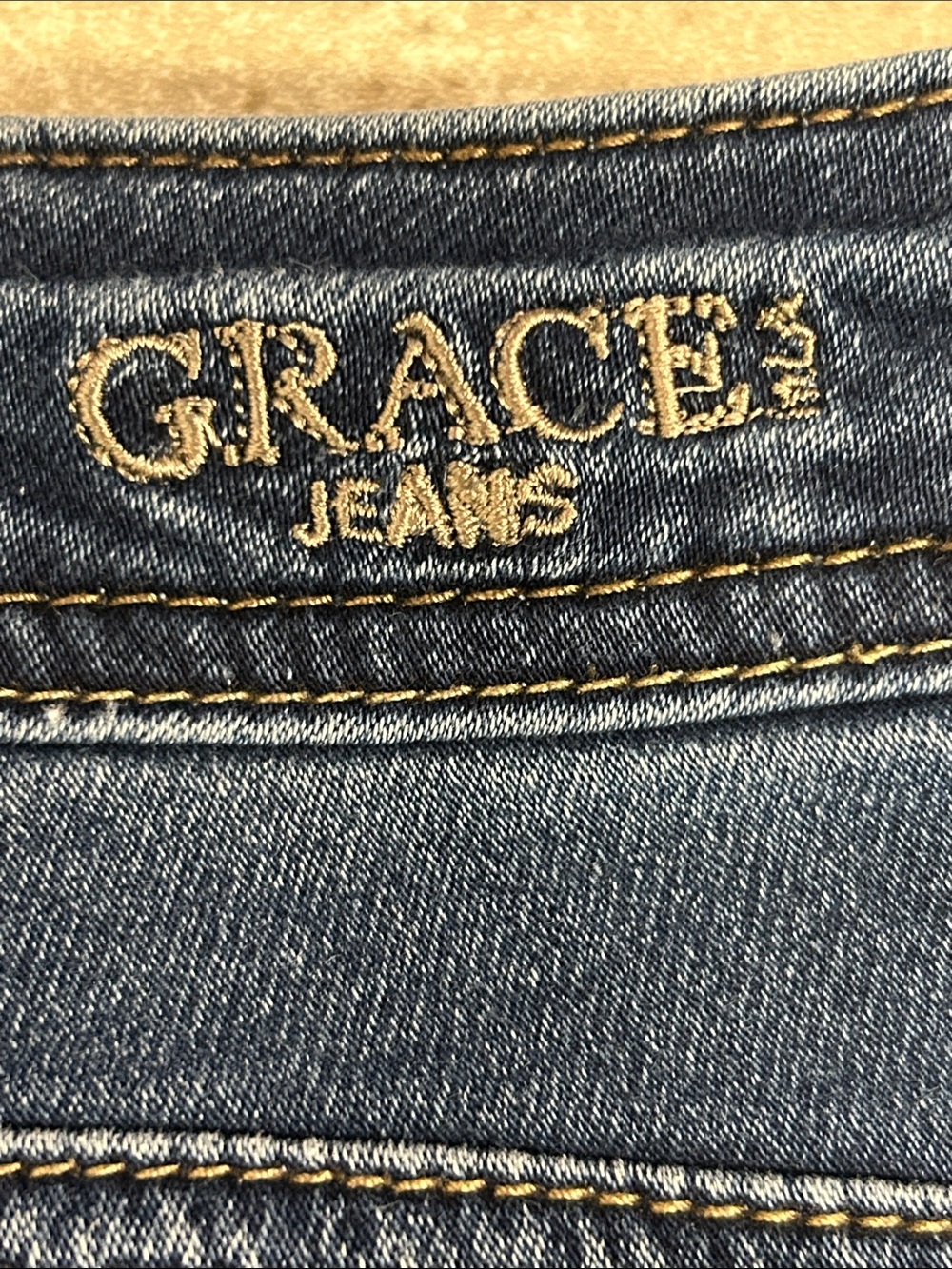 Grace in LA Skinny Jeans - Picture 5 of 8